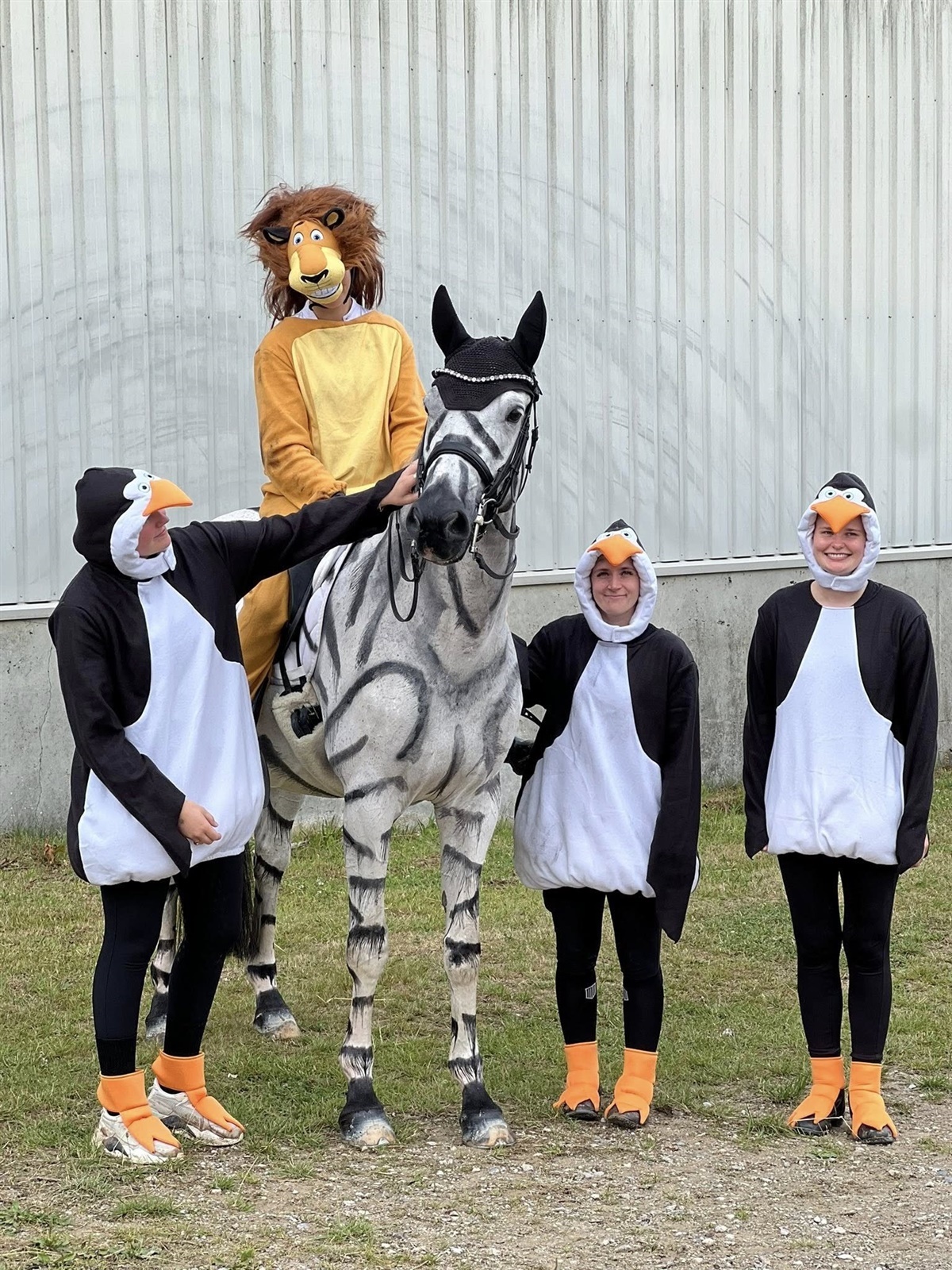 Helena B. Hansen og Pontius Déluxe vandt kostume kür. Foto: Privat