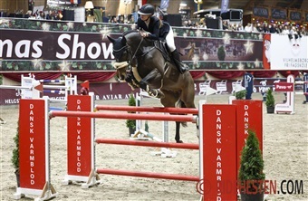 19-&aring;rig debuterede 8 &aring;rs hest i 150 cm