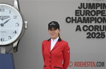 Zascha balancerer rollen som mor med topsport