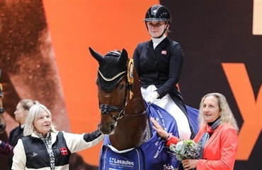 Dressurrytterne f&aring;r Dannebrog til tops