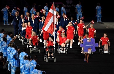 De Paralympiske Lege &aring;bnede med Annika i front