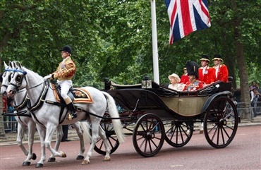 Fem af Dronning Elizabeths ponyer er d&oslash;de 