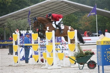 Flere fejlfrie og et styrt i tr&oslash;stfinalen