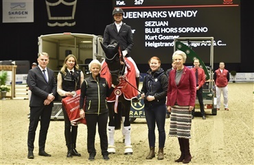 Queenparks Wendy f&aring;r Gladeste Hest Dressur-pris
