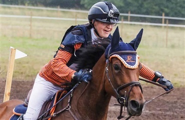 Militaryrytter Tia Lundemose - Det er meget sjovere at ride, n&aring;r hesten er glad!