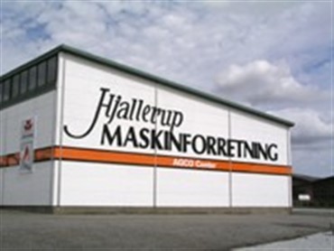 &Aring;bent hus hos Hjallerup Maskinforretning