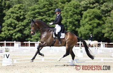 Suver&aelig;n dobbeltsejr til Rikke i Holland
