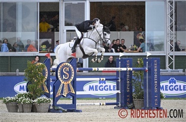 S&oslash;ren Pedersen 3'er i 155 cm Grand Prix