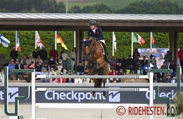 Topryttere m&oslash;des i Hickstead