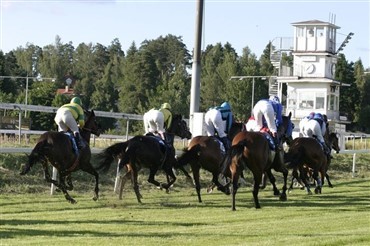 Tredjeplads til dansk jockey i Norsk Derby