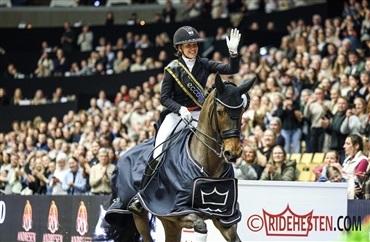 Elektrisk stemning i Boxen: Dufour slog Werth