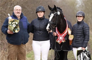 &Aring;bent hus og jubil&aelig;um hos Thorup-Hjallerup Hingstecenter