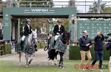 Hvem skal afvikle Studbook Trophy?