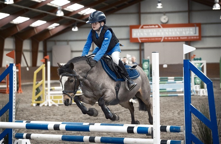 9-&aring;rige Johannes skal ride i Boxen: – Ridesport er ogs&aring; for drenge