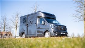 STX 2 heste - Ny Renault Master