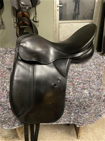 Kieffer Wien DL Dressursadel