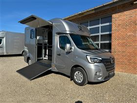 Nuyts Stallion aut. Renault Master