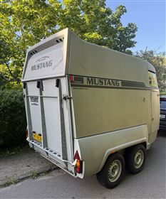 Mustang Hestetrailer