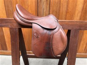 Pessoa legacy springsadel