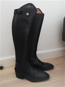 Nye Montar ridestøvler