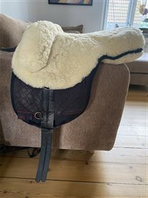 Christ lammeskindssadel 