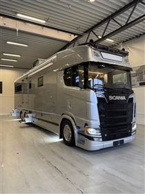 Scania S530 V8 INTERHORSE 6 HORSES POP-OUT/UP DEMO