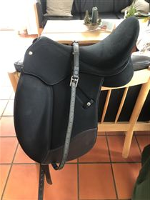 Wintec Isabell Wert Icon 17 tommer