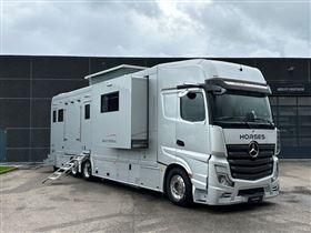 Mercedes-Benz ACTROS 2551 STX 6 HORSES DOUBLE POP-OUT / UP