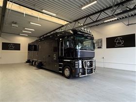 Renault MAGNUM STX 5 HORSES POP-OUT