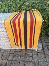 Newmarket tæppe golden stribet