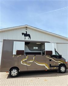 Udlejning af hestetransporter