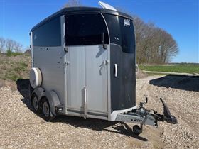  Ifor Williams HBX 506  - med kamera og front udgang