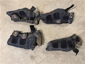 Equick stald/transport gamacher