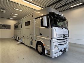 Mercedes-Benz ACTROS 2542 JK 6 HORSES POP-OUT