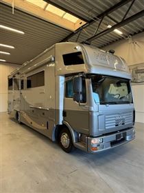 MAN 12.240 AUT INTERHORSE 4 HORSES WITH LIVING