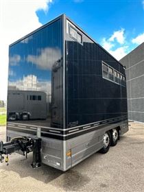 EHC Horse and Living Trailer