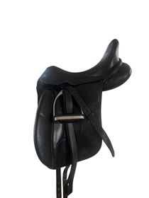 Hennig Dressur sadel 17" Meget fin stand