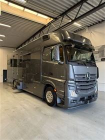 Mercedes-Benz ACTROS 1840 INTERHORSE 5 HORSES WITH LIVING