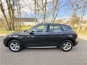 Super trailer trækker. 4X4 - Audi Q5 2017, 174 362 km, 300.000 kr. Træk til 2400kg