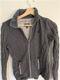 Lauria Garrelli trøje og sweater