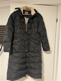 ELT Saphira Advanced ridefrakke er den ultimative ridefrakke til vinterhalvåret 