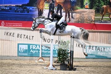 173784_kuo_01_Z09_6000.JPG