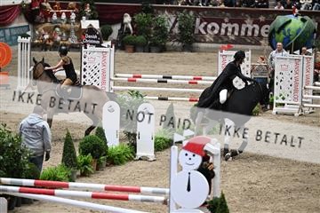 173381_jbr_01_N09_3208.JPG
