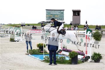 181922_avh_04_2123.JPG