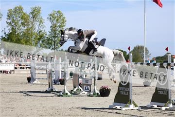 181436_avh_02_3538.JPG