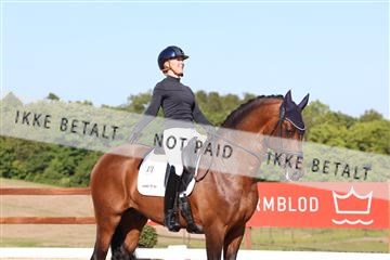 181449_bc_01R62_6212.JPG