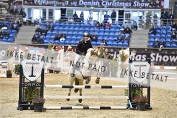 161006_abo_01__D051527.JPG