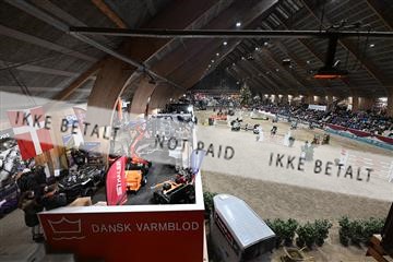 173381_jbr_01_N09_2724.JPG