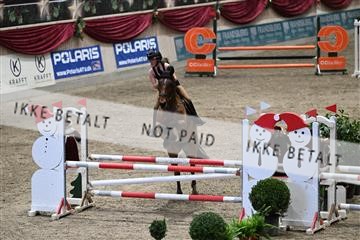 173381_jbr_01_N09_3215.JPG