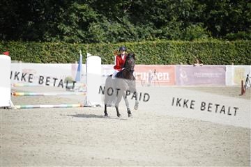 181809_jss_01__6II8188.JPG